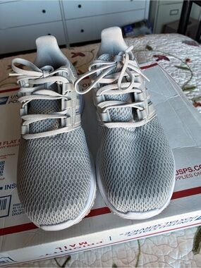 Adidas Ultimashow Women Size 7 Running Shoes Grey Mesh Sneakers FX3638